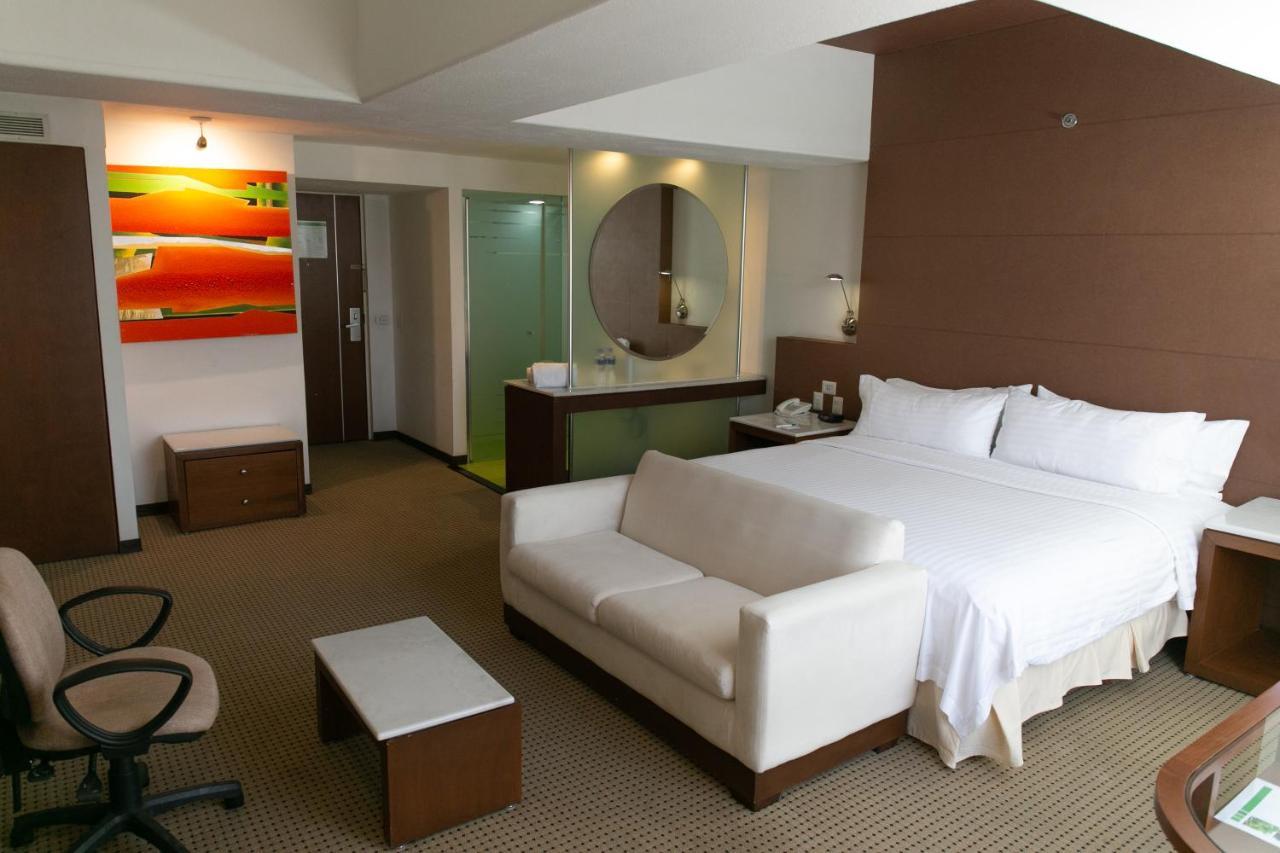 Hotel & Suites Bel Air Business Саламанка Екстериор снимка