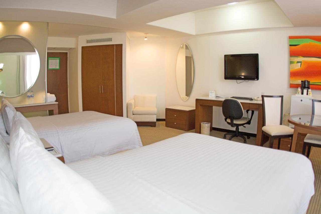 Hotel & Suites Bel Air Business Саламанка Екстериор снимка