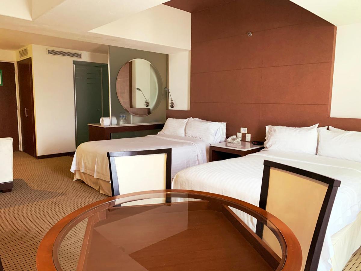 Hotel & Suites Bel Air Business Саламанка Екстериор снимка