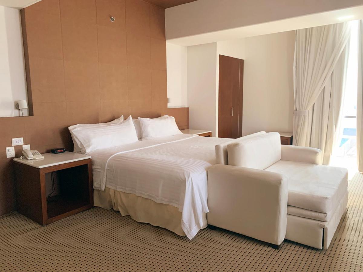 Hotel & Suites Bel Air Business Саламанка Екстериор снимка