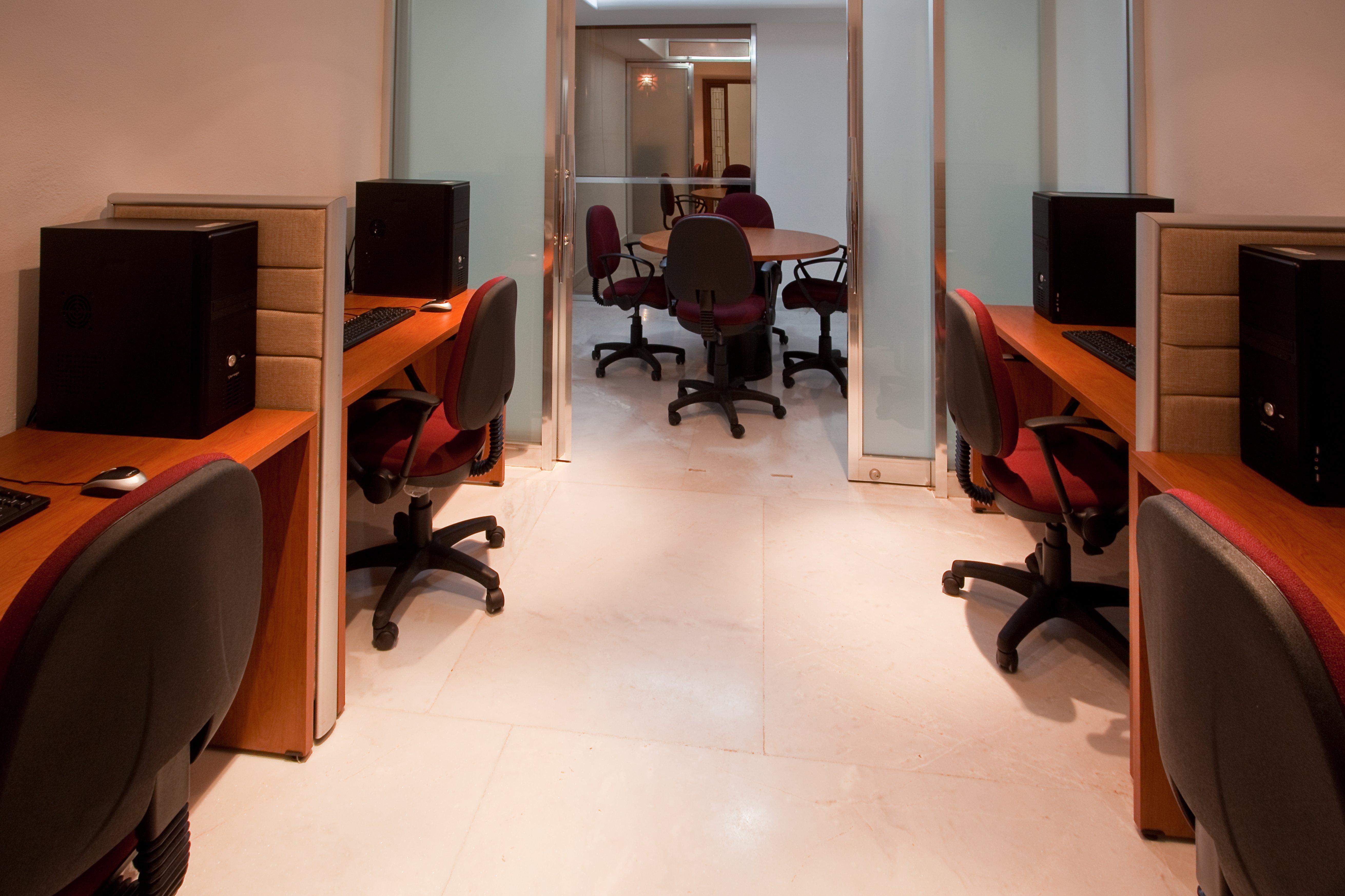 Hotel & Suites Bel Air Business Саламанка Екстериор снимка