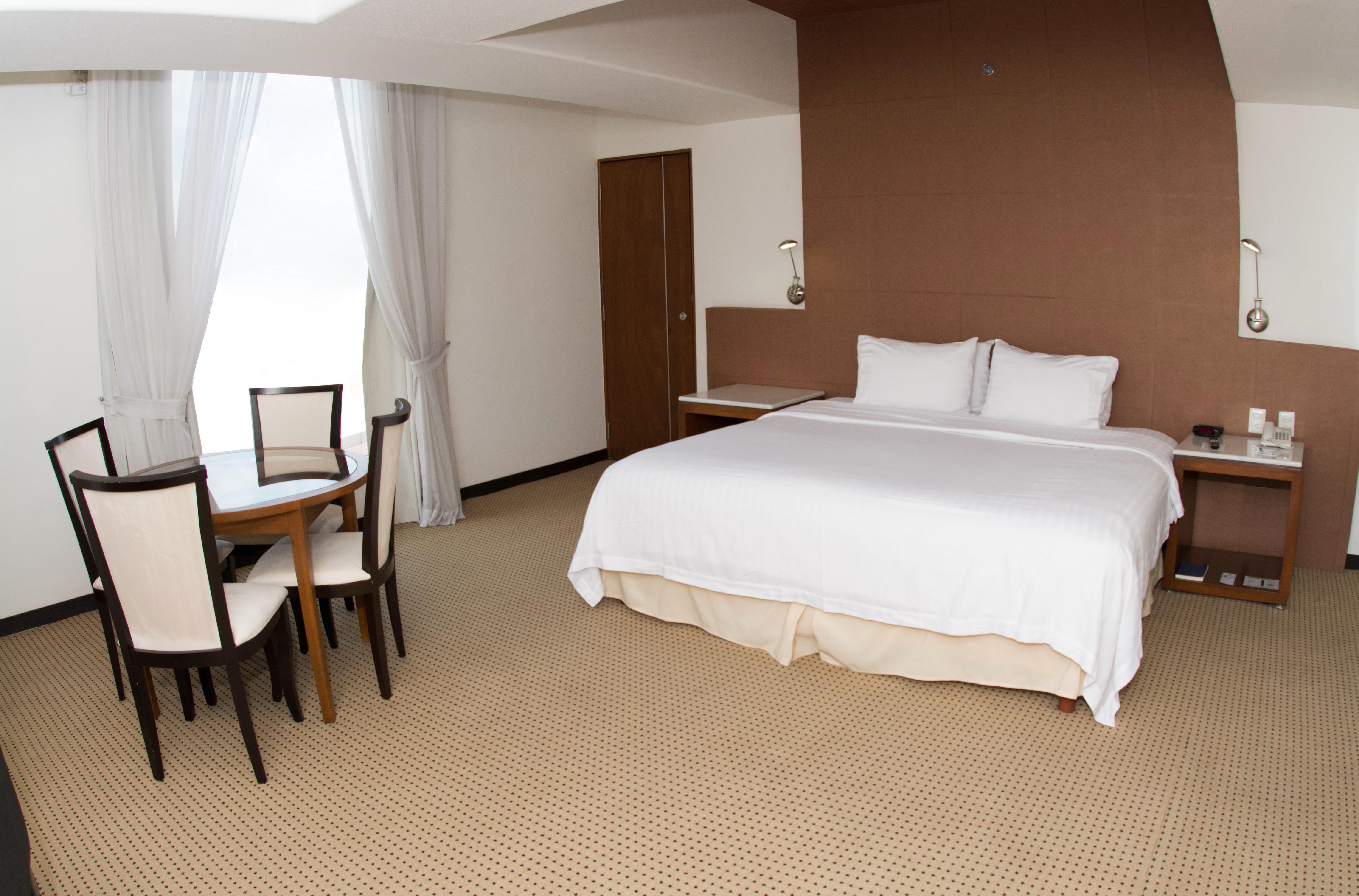 Hotel & Suites Bel Air Business Саламанка Екстериор снимка